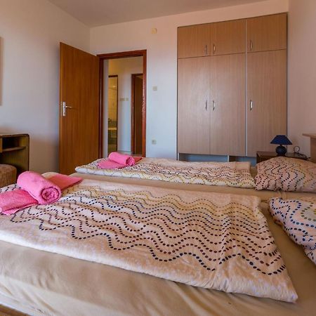 Apartments Tomica Нови-Винодолски Экстерьер фото