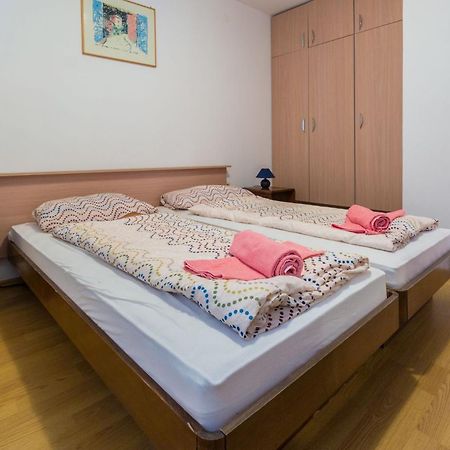 Apartments Tomica Нови-Винодолски Экстерьер фото