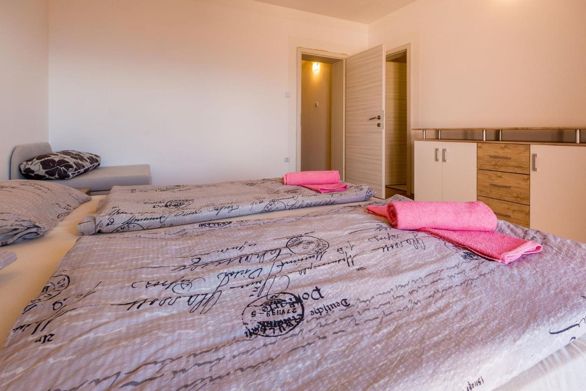 Apartments Tomica Нови-Винодолски Экстерьер фото