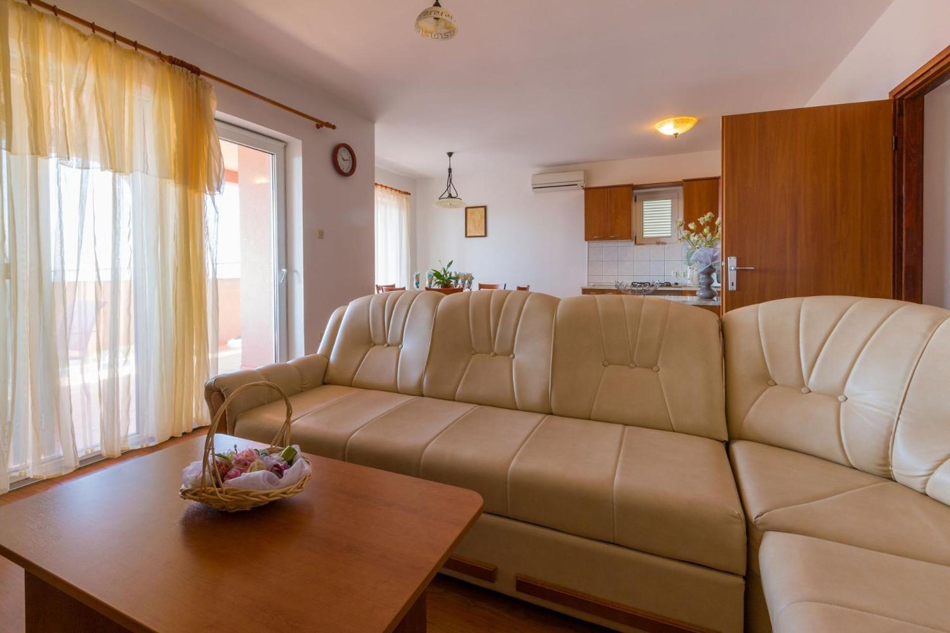 Apartments Tomica Нови-Винодолски Экстерьер фото