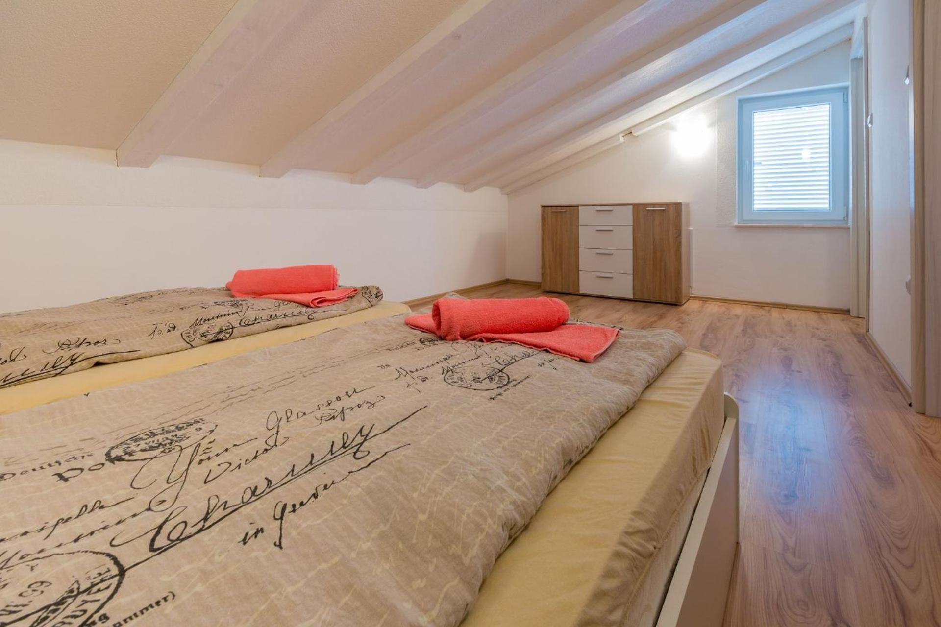 Apartments Tomica Нови-Винодолски Экстерьер фото