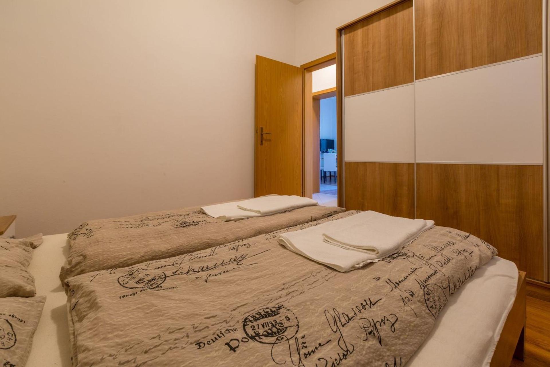Apartments Tomica Нови-Винодолски Экстерьер фото